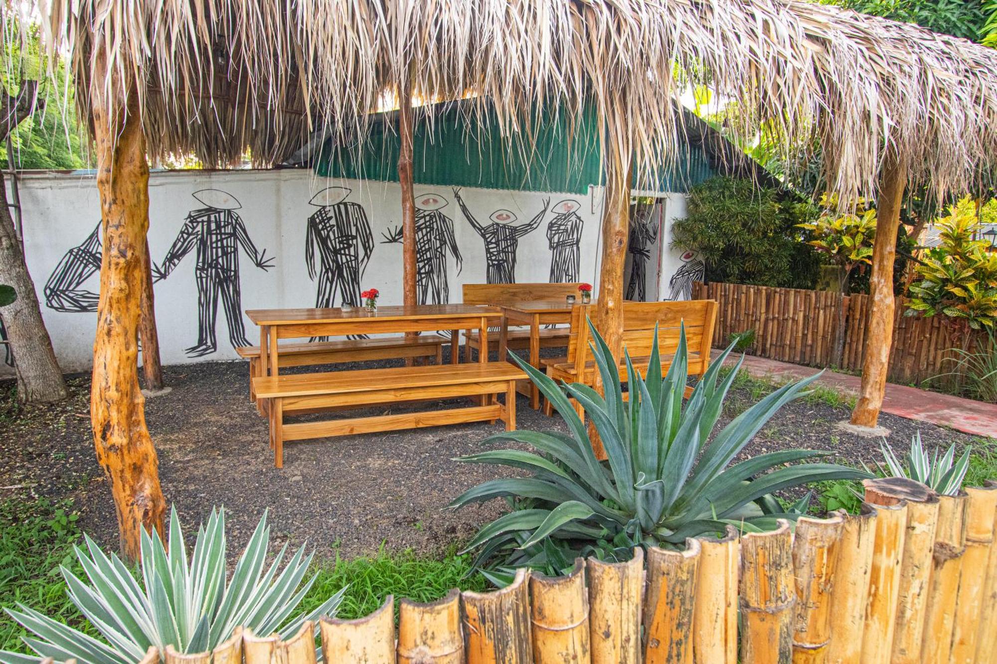Hostel Life Is Good Moyogalpa Exterior photo